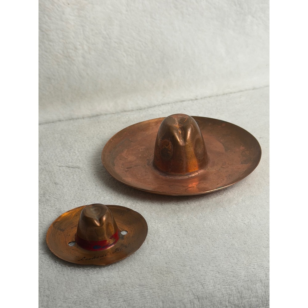 VINTAGE set of Sombrero Cowboy Hat Ash Tray and trinket dish set Copper GOOD